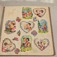 hjerteboern-boern-blomster-bamser-biler-gamle-forskellige-glansbilleder-i-album